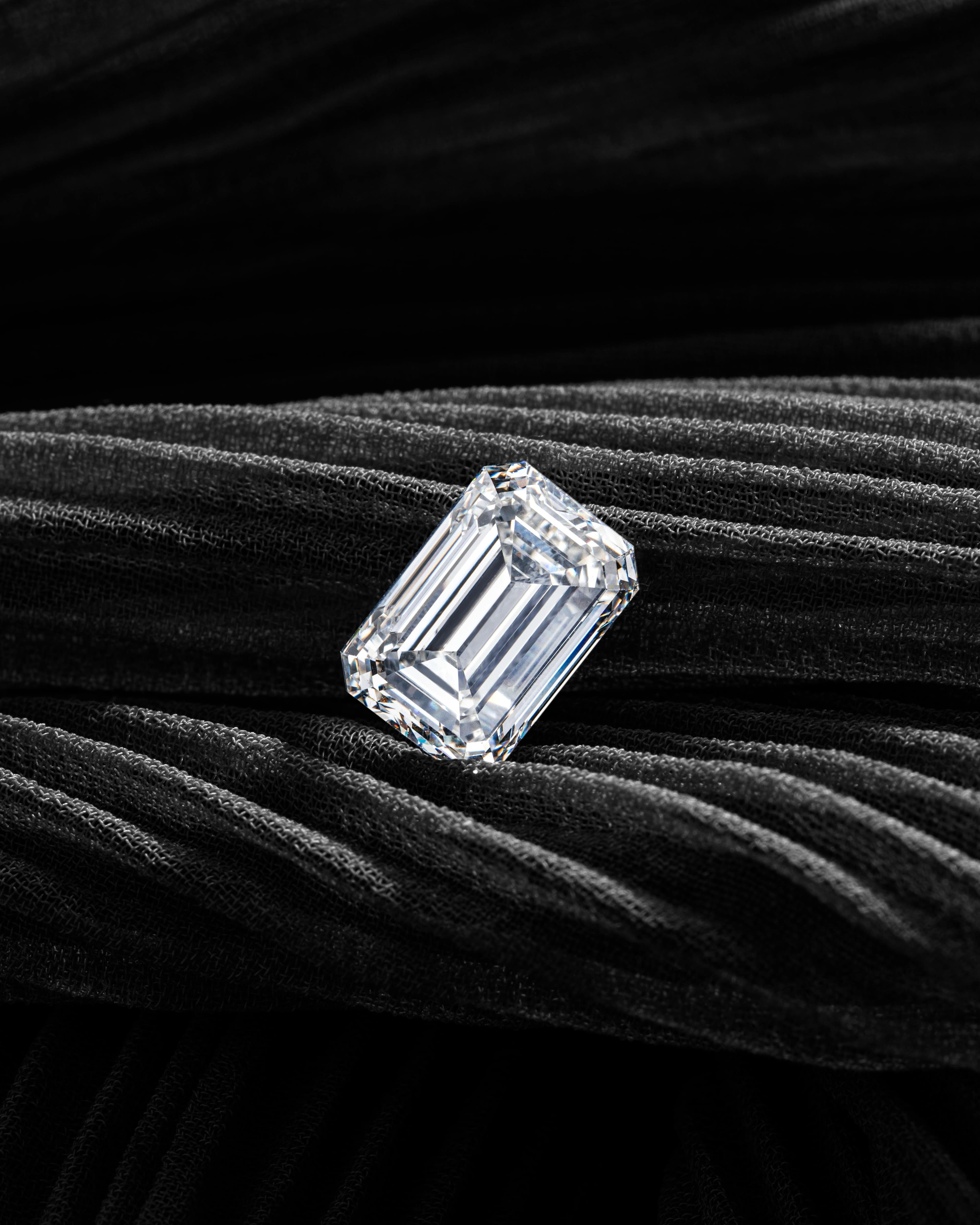 Polishing diamonds in Surat